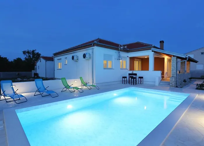 Villa Holidayhouse Alirio With Heated Pool. *