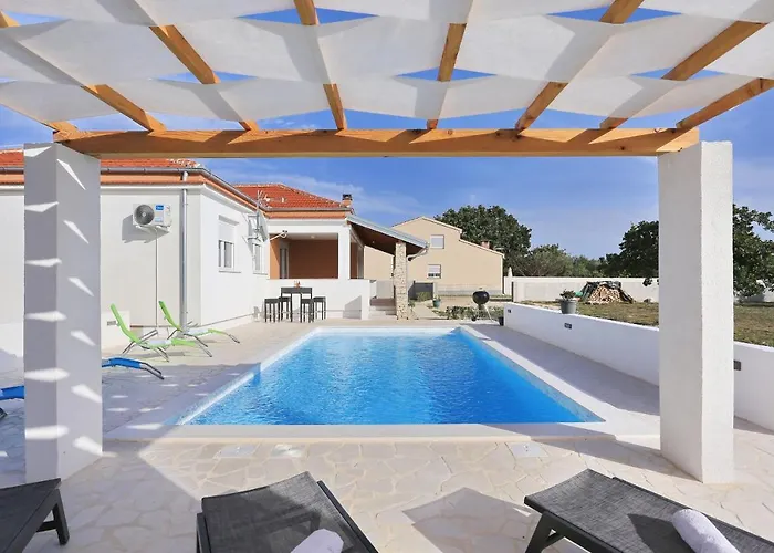 Holidayhouse Alirio With Heated Pool. *
