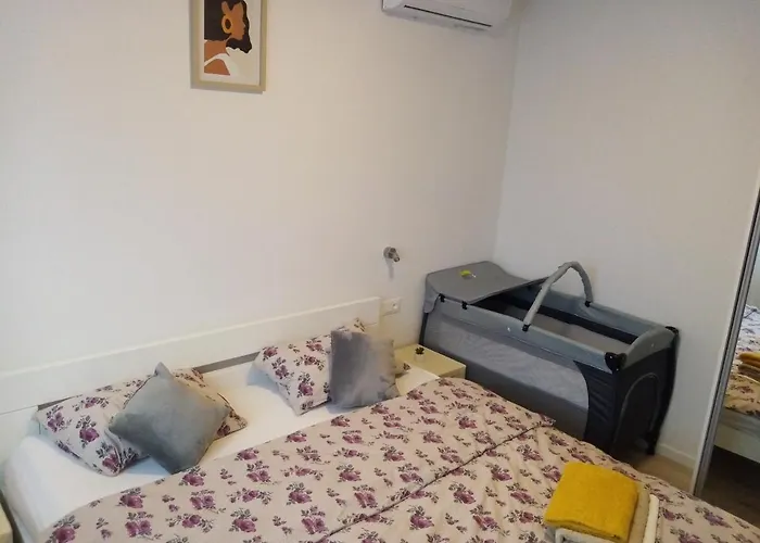빌라 Holidayhouse Alirio With Heated Pool. 브르시