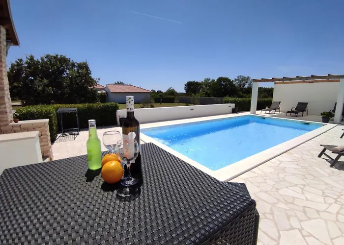 Holidayhouse Alirio With Heated Pool. *