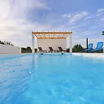 Vila Holidayhouse Alirio With Heated Pool.