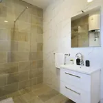 Holidayhouse Alirio With Heated Pool. Vila Vrsi
