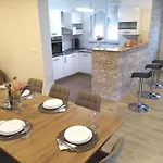 Vila Holidayhouse Alirio With Heated Pool. *