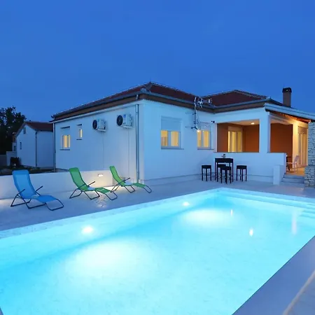 Villa Holidayhouse Alirio With Heated Pool. *