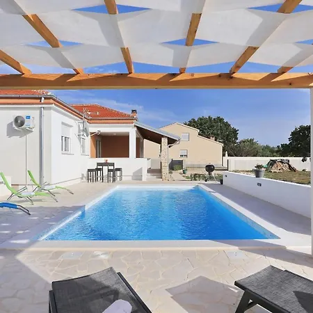Holidayhouse Alirio With Heated Pool. *