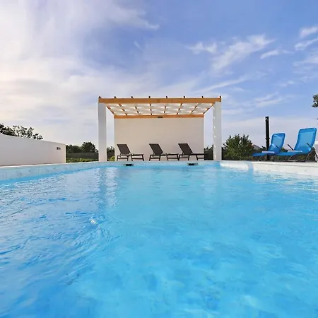 Villa Holidayhouse Alirio With Heated Pool.