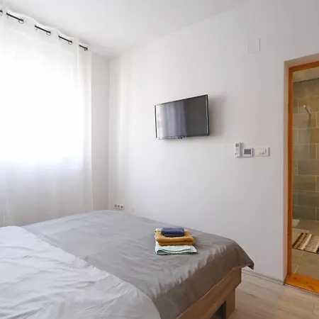 Holidayhouse Alirio With Heated Pool. *